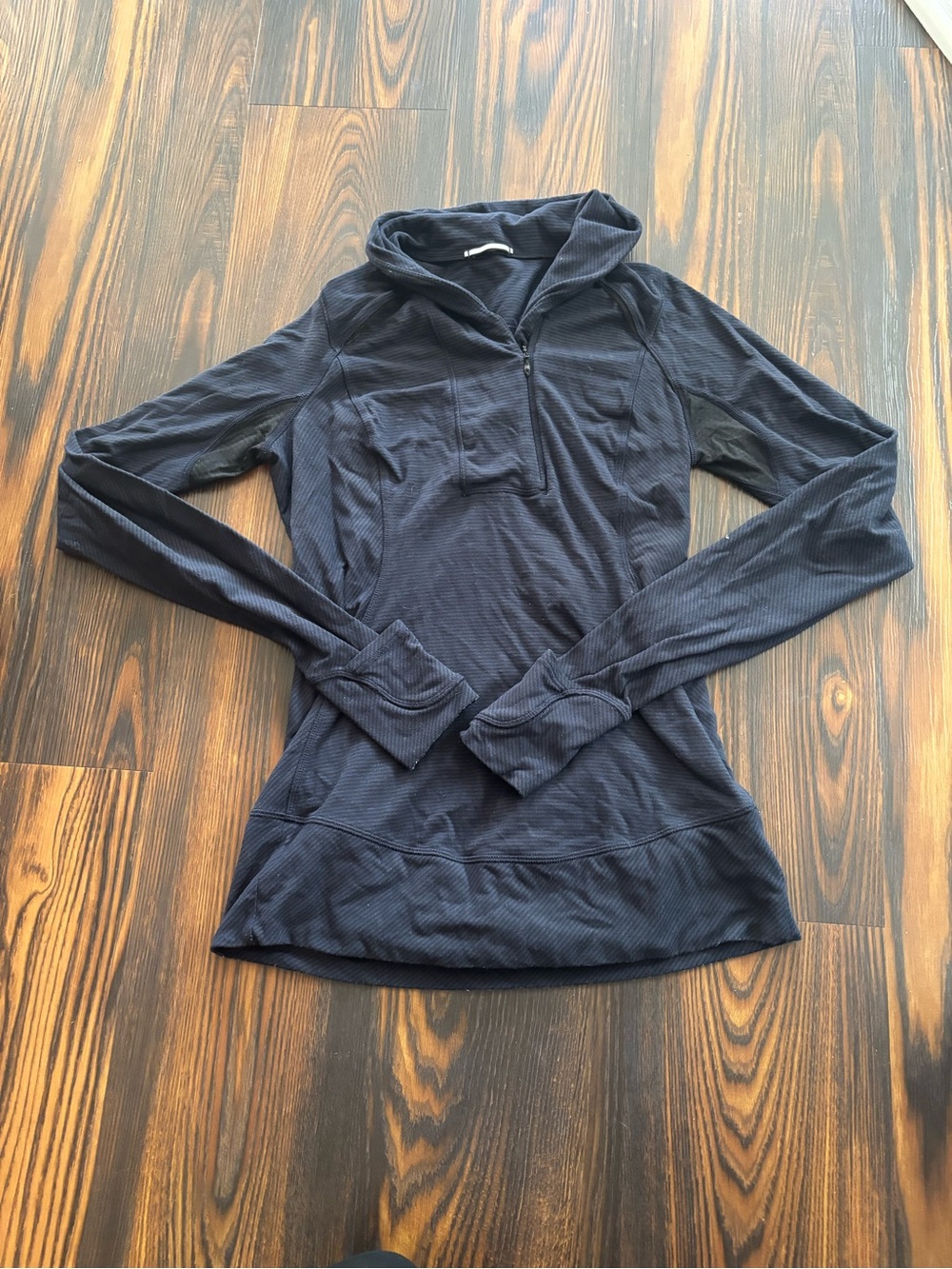 Lululemon think fast pullover